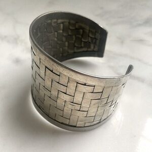 ❌s o l d (locally). metal cuff